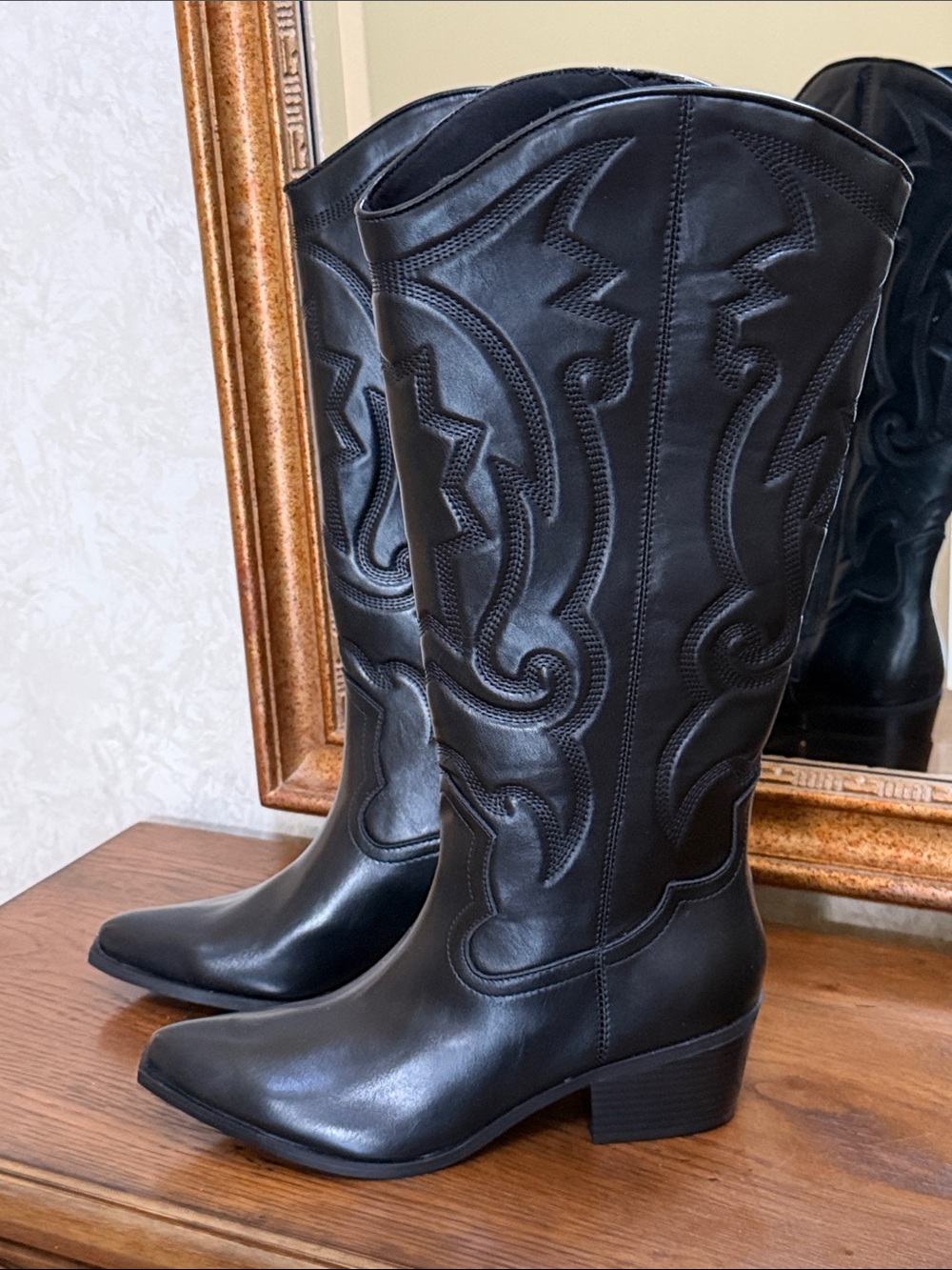 New w/o tag-Indigo Black Women's Western Knee-High Boots. Size 9 1/2.